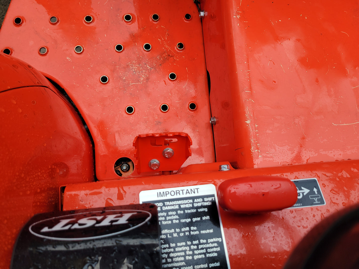 Kubota Diff Lock Grip Pedal For GST Standard L