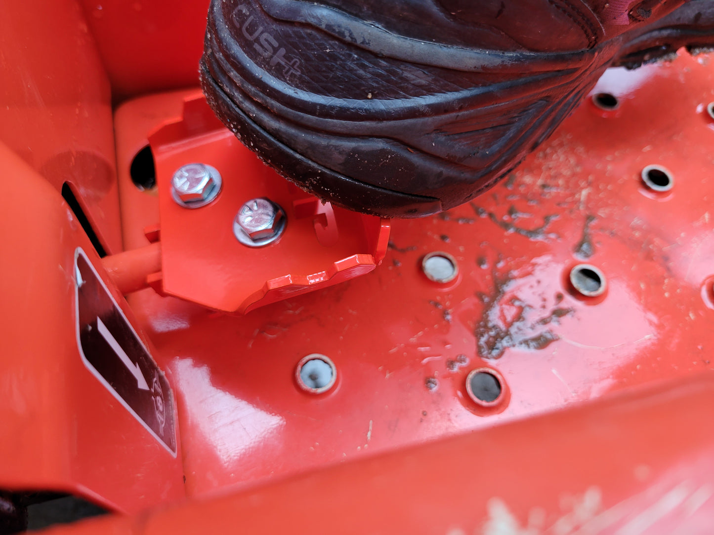 Kubota Diff Lock Grip Pedal For GST Standard L