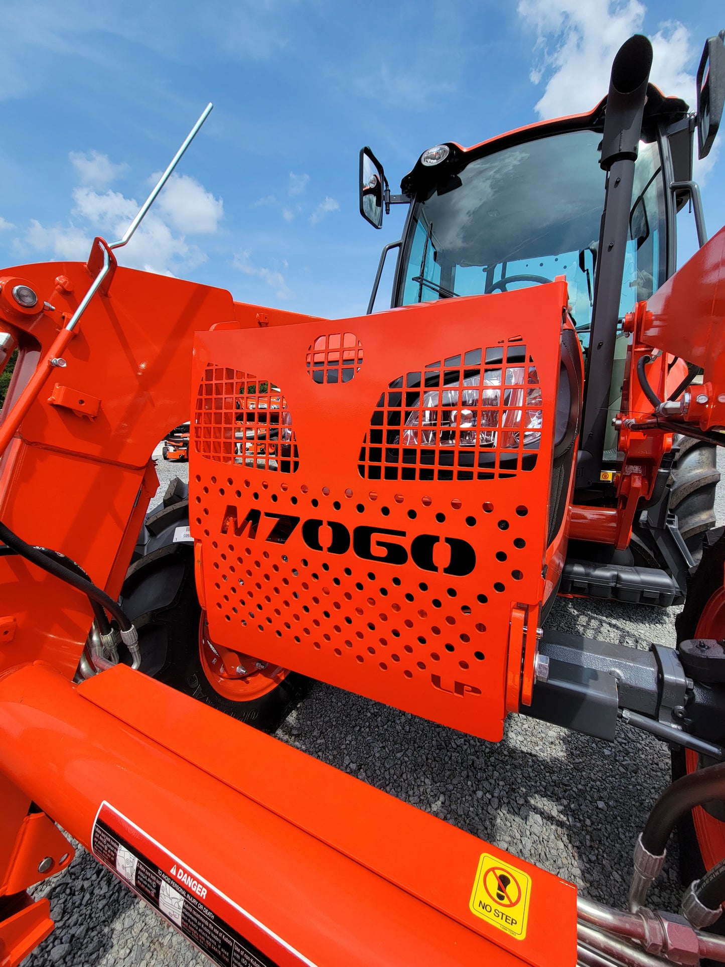 Kubota M Grille Guard